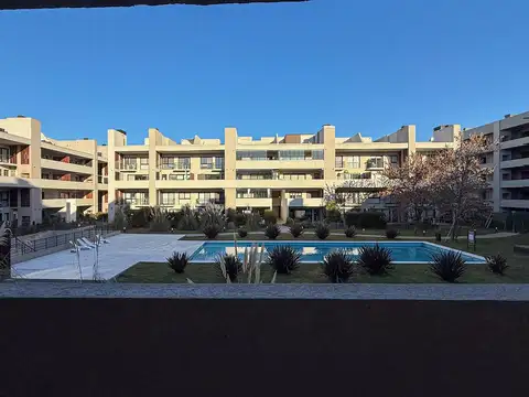 Venta departamento planta baja con jardín 3 ambientes en Vivo Tortuguitas