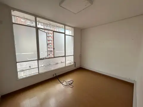 Oficina en Alquiler en Monserrat, $ 950.000