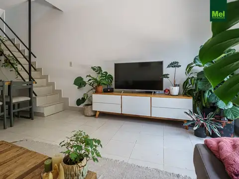 Depto Tipo Casa en Venta en Colegiales, USD 145.000