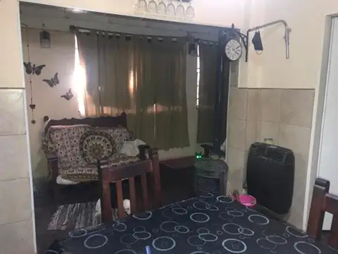 Depto Tipo Casa 3 ambientes con 1 baño