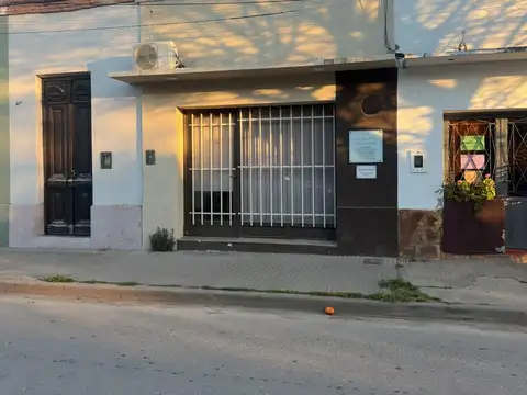 Guido entre Belgrano y Moreno 100