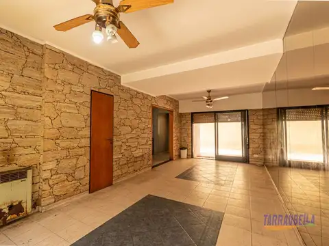 Venta de PH de 4 Ambientes en Villa Sarmiento