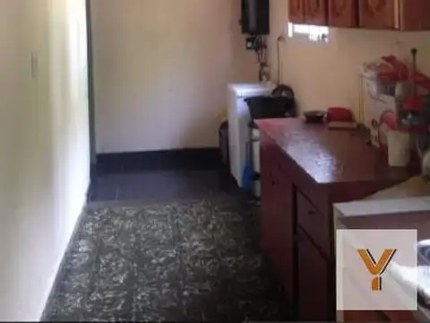 Casa 4 ambientes con 1 baño