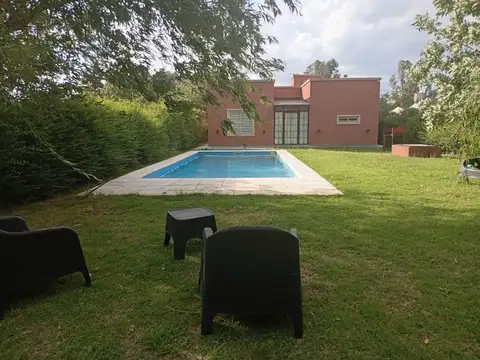 Venta Casa Quinta a Estrenar en Barrio semi Cerrado “La Tregua” – Virrey del Pino