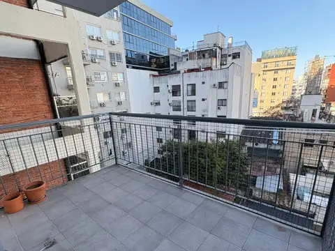 3 amb luminoso al contrafrente con cochera fija