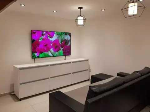 Depto Tipo Casa en Venta de 4 ambientes