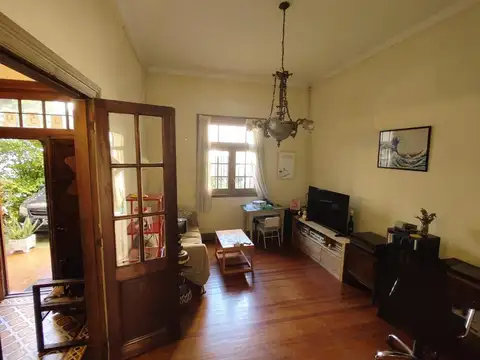 VENTA CASA 5 AMBIENTES CON GARAGE VILLA URQUIZA