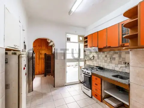 VENTA DEPARTAMENTO 4 AMBIENTES en FLORES