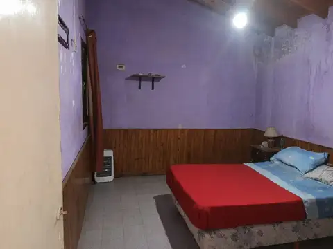 Casa 5 ambientes con 1 baño
