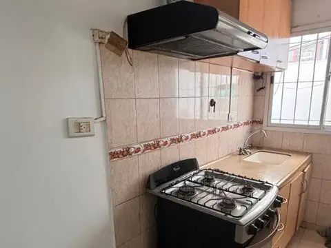 Departamento en Alquiler en Caseros, $ 520.000