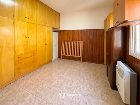 VENTA - Casa de 2 dormitorios a reciclar - Echesortu, Rosario.