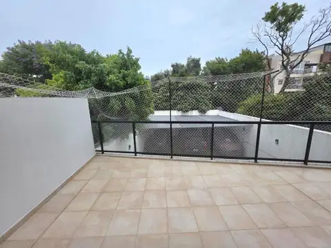 NAVARRO 5000, Piso 1