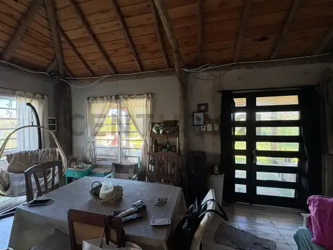 Casa 2 ambientes con 1 baño