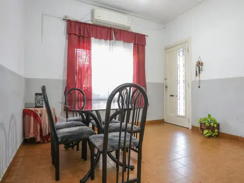 Depto Tipo Casa en Venta en Mataderos, USD 180.000