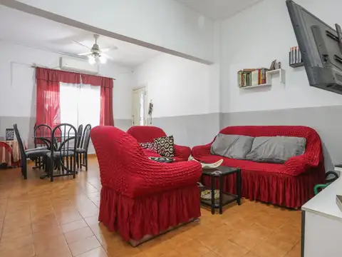 Depto Tipo Casa en Venta de 4 ambientes