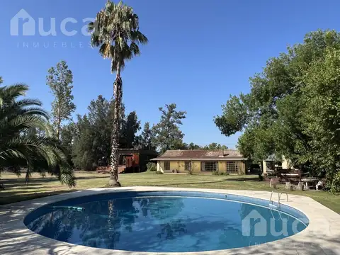 ALQUILER | Confortable CASA RECICLADA c/Jardin y gran Pileta | Barrio La Pista