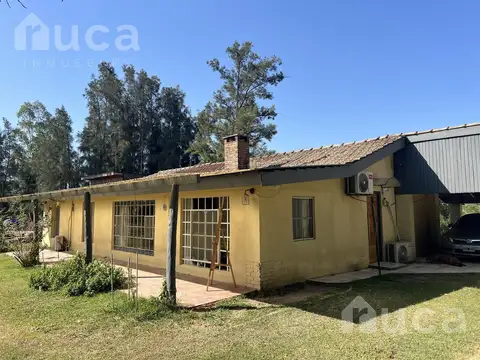 Casa en Alquiler con 2 cocheras