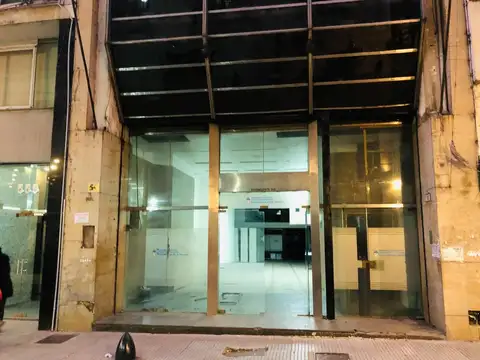 EDIFICIO DE 1700 M2 - RECONQUISTA 557