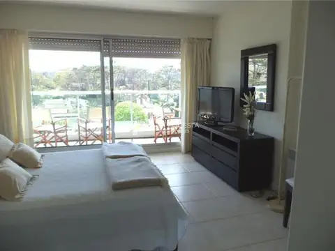 DEPARTAMENTO 3 AMBIENTES - MANSA, PUNTA DEL ESTE