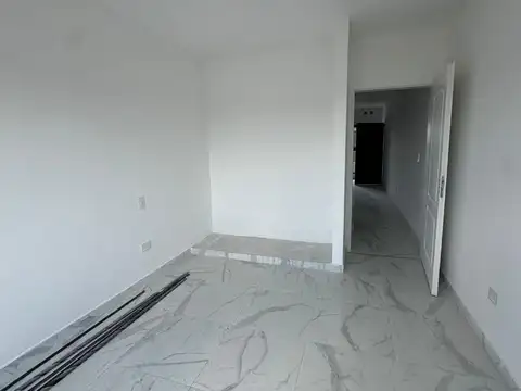 Belgrano 400 , Piso 2