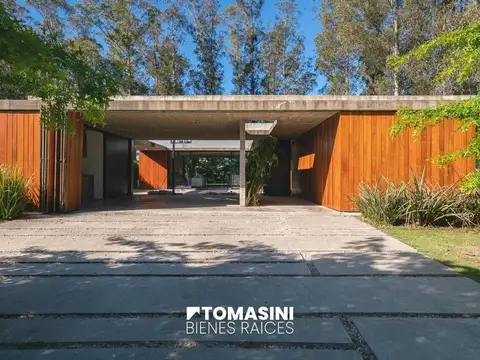 CASA DE 4 AMBIENTES EN ARENAS DEL SUR