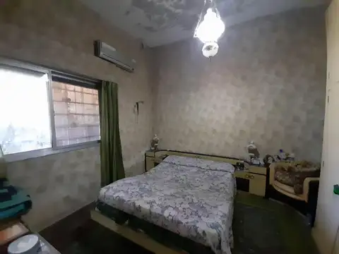 Multifamiliar en lote 8.66 x 36.6 - 2 propiedades independientes -