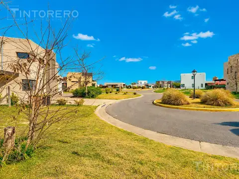 Terreno en venta de 1000m2 en San Sebastián, Pilar.