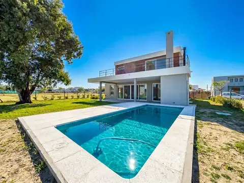 Casa en Venta de 4 dormitorios