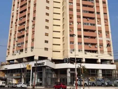 DEPTO 4 AMB EN LANUS OESTE SOBRE AV. H. YRIGOYEN