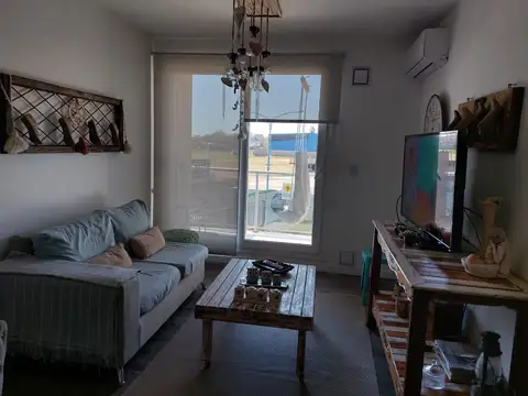 Venta departamento 3 ambientes con balcon en Distrito Boero