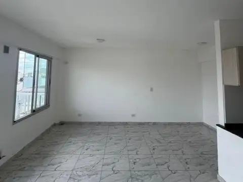 Departamento en Alquiler en Villa del Parque, $ 580.000