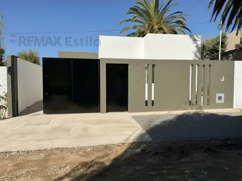 Casa 3 dormitorios Venta en Gonnet Estrenar