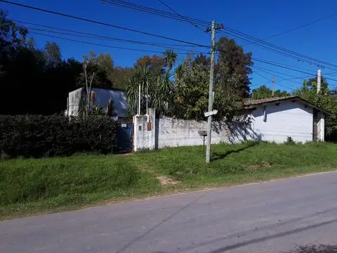 Casa 3 ambientes con 1 baño