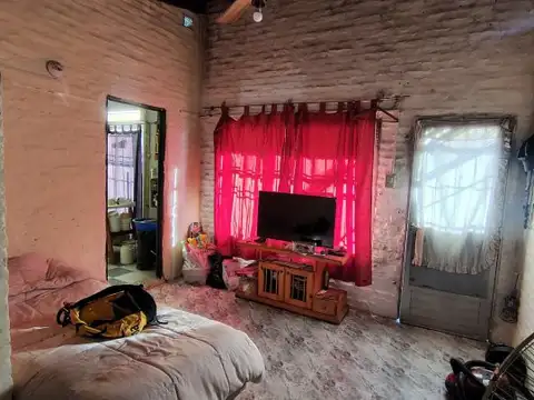 Casa en Venta en Castelar Sur, USD 59.000