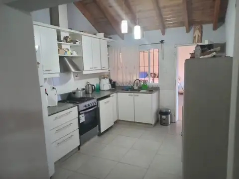 VENTA DE CASA EN CHACRAS(APTA CREDITO)