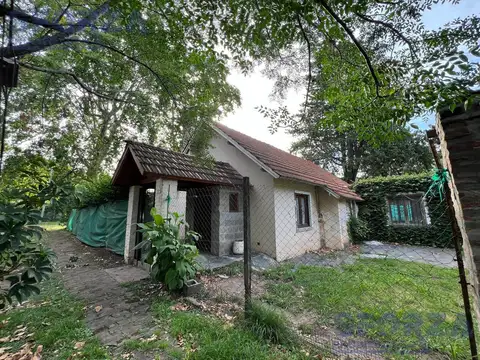 Alquiler de Casa 3 ambientes con jardin y cochera en  Bella Vista 
