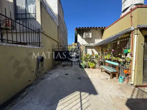 Casa - Venta - Argentina, Tres de Febrero - Besares 3100