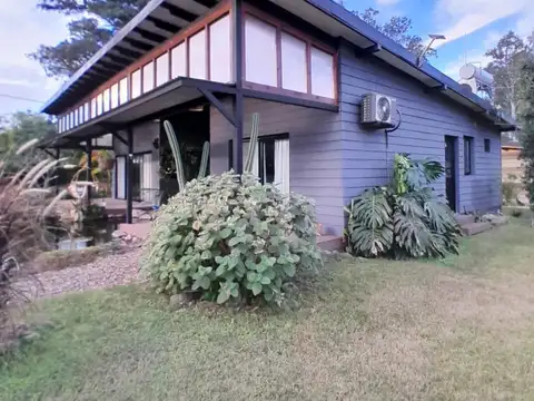 CASA EN VENTA  A METROS DEL RIO PARANA