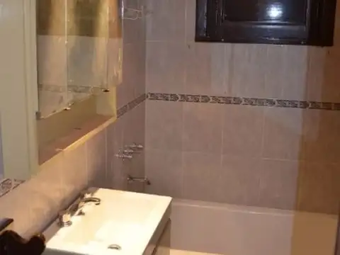 Departamento tipo casa en venta en Banfield