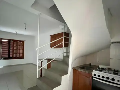 Calle 21 entre 59 y 60 1300
