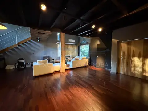 Casa en Alquiler en Lomas de los Carolinos, USD 3.500