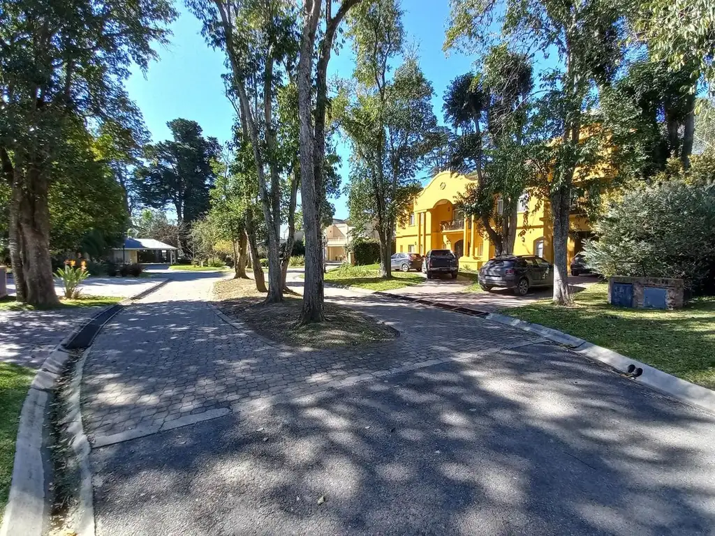 Casa en Venta con cochera