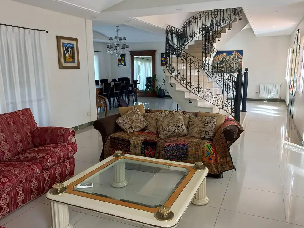 Casa en Fincas de Iraola I