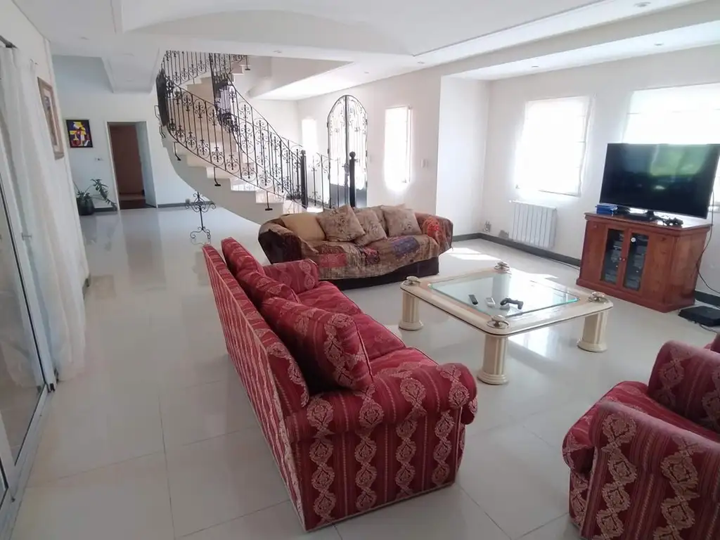 Casa en Venta en Fincas de Iraola I