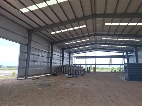 ALQUILER GALPÓN CON OFICINAS Y LOCAL- POLO HUDSON