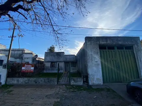 Lote En Venta. Ubicado En Boulevard 84 Entre Diag 73 Y 117