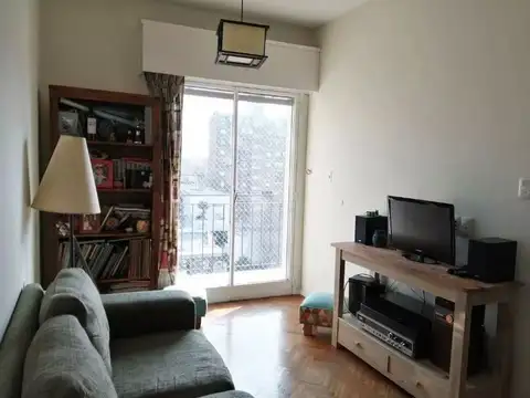 Silvestre Blanco 2500, Piso 5