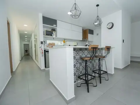 46 e/ 169 y 170 3700