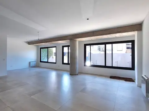 Oficina en alquiler en Centro Zárate.