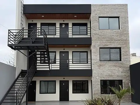 DEPARTAMENTO 2 1/2 AMB - PLANTA BAJA AL FRENTE - CON PATIO - A ESTRENAR